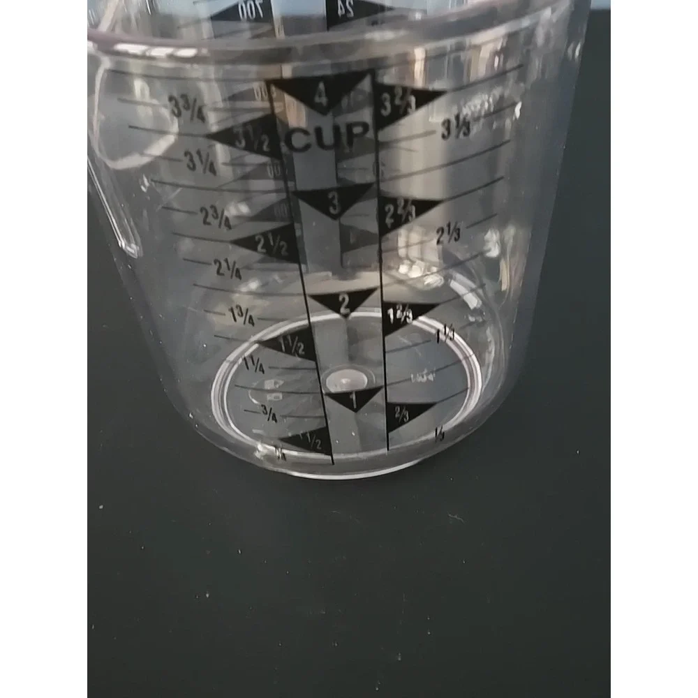 OXO Good Grips Angled Measuring 4 Cup Capacity Pour Spout Pitcher‎ Plus 2 Others
